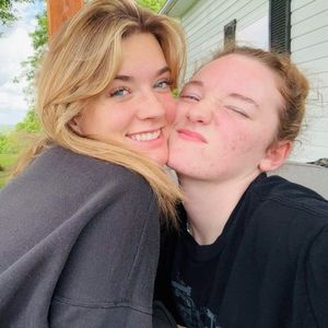 Meet your Posher, Delaney